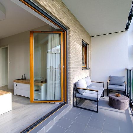 Hello Apartments Zajezdnia Wrzeszcz With Private Parking Gdansk Exterior photo