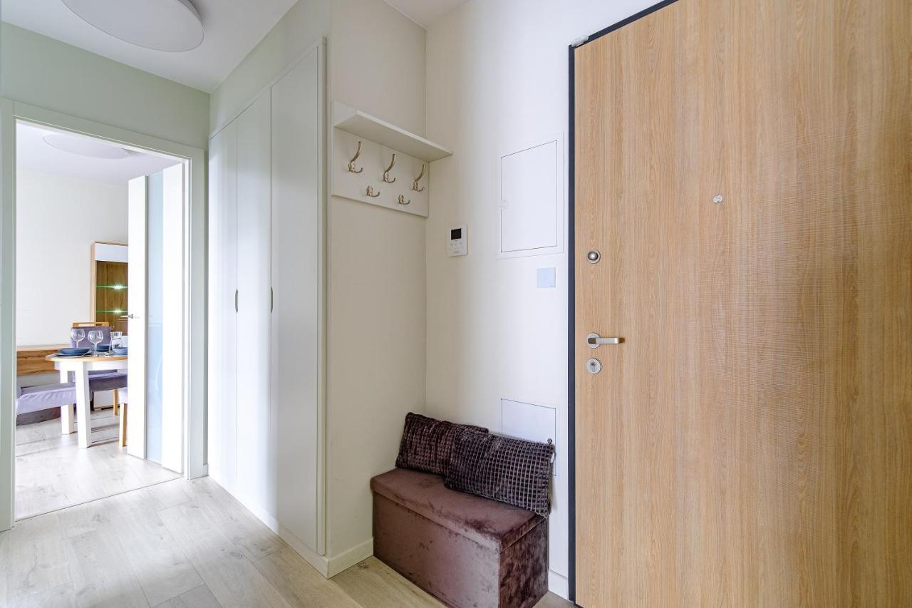 Hello Apartments Zajezdnia Wrzeszcz With Private Parking Gdansk Exterior photo